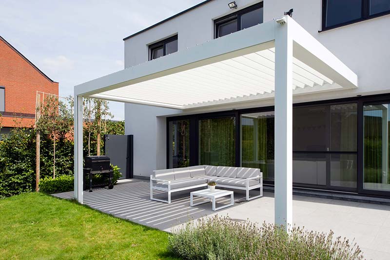 Pergolas et stores