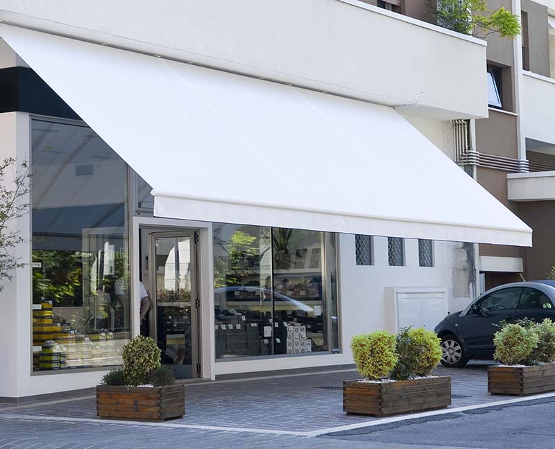 Pergolas et stores