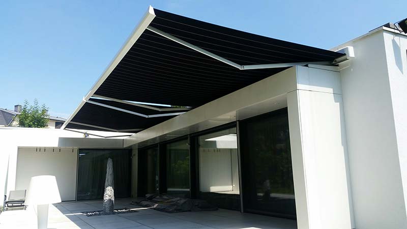 Pergolas et stores